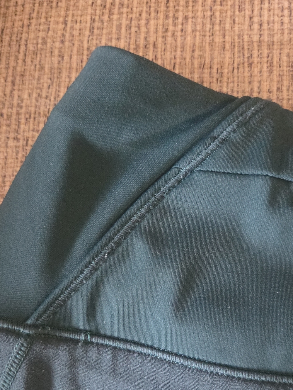 Oiselle Roga Shorts - Picture 6 of 8